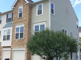 43640 Obrien Sq, Chantilly, VA 20152