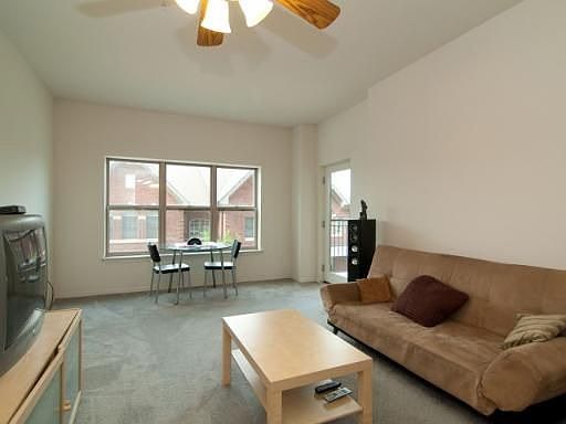 4th image of 1650 Riverwoods Dr Unit 202
