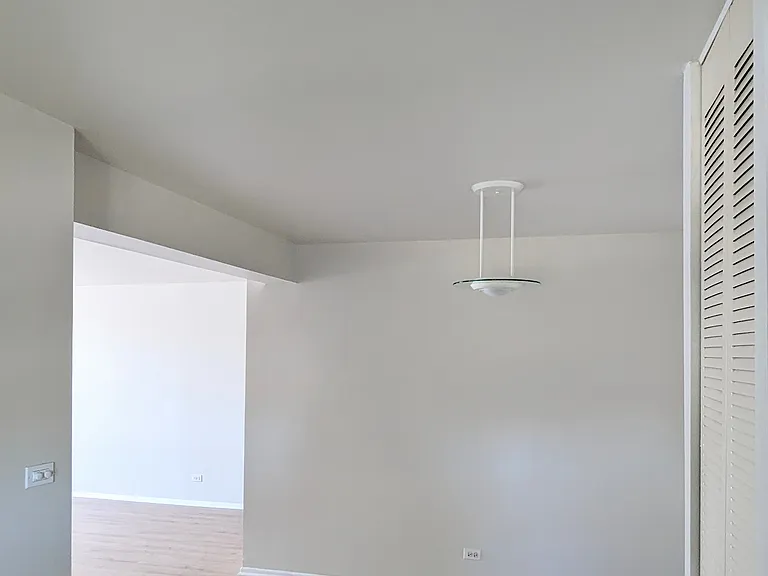 5306 N Cumberland Ave #321 — Photo 3