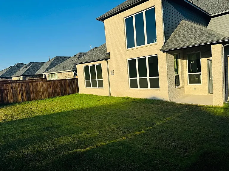 905 Tartane Dr — Photo 18