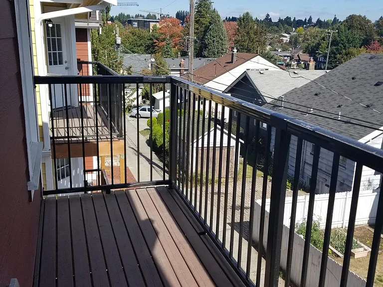 5728 Roosevelt Way NE — Photo 21
