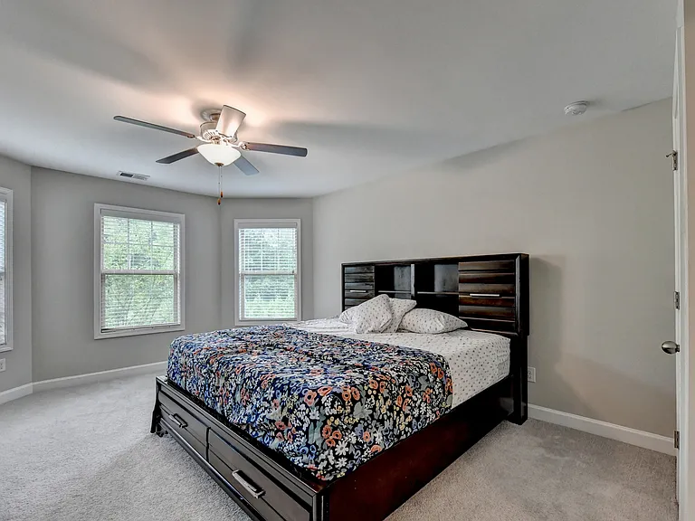6035 Ashborough Park — Photo 33
