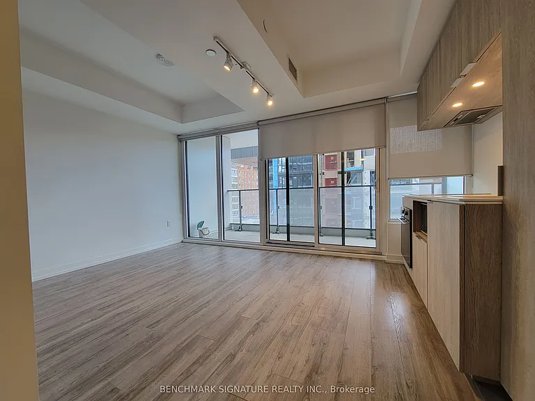 77 Shuter St #607 — Photo 5