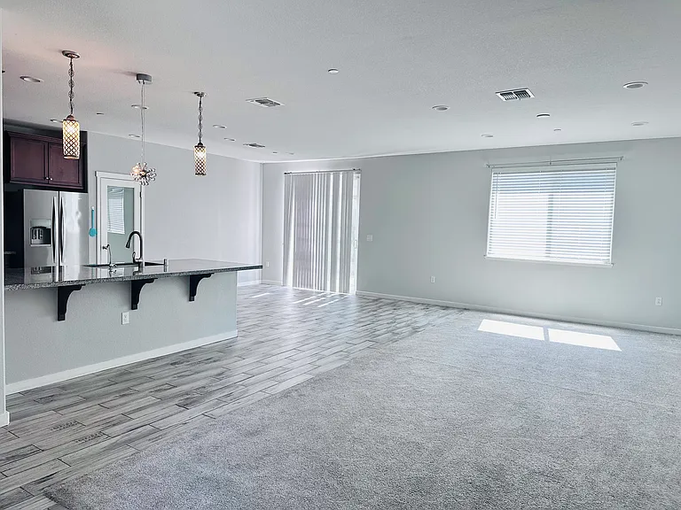1241 Taburno Ave — Photo 17