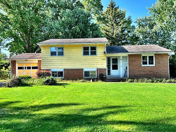 2nd image of 915 Van Kirk Dr