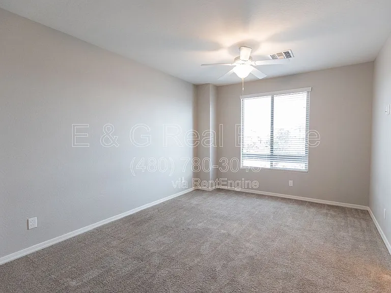 2950 N 38th St #13 — Photo 10