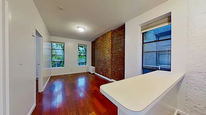 Rented by Bond New York | media 24