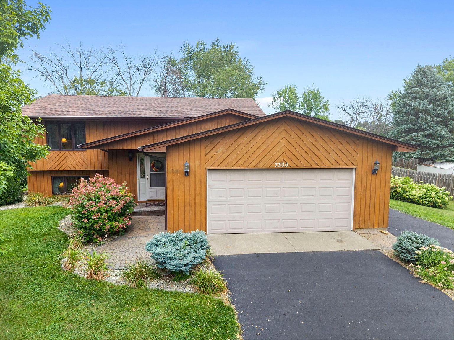 7330 208th St N — Forest Hills Golf Club