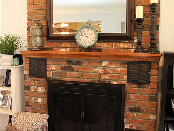 3rd image of 1 Walsh Ln