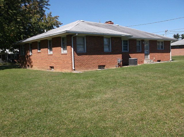 2nd image of 314 Zane Rd