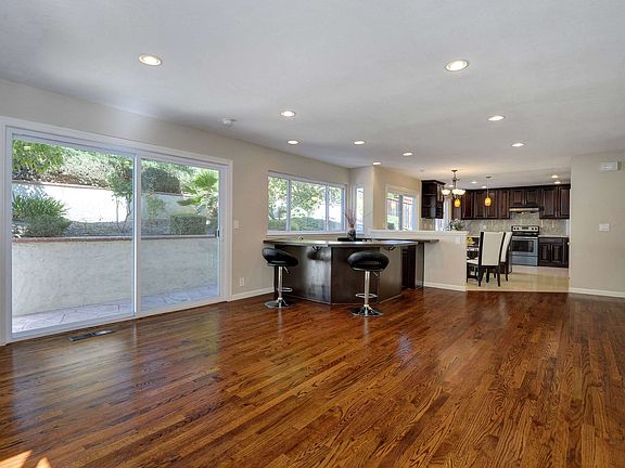 5th image of 44472 Arapaho Ave