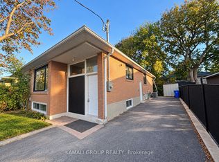 52 Walter Ave, Newmarket, ON L3Y 2T3