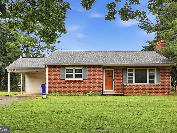 2nd image of 11703 Fingerboard Rd