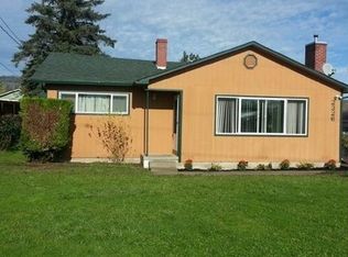 2326 Castle Ave, Roseburg, OR 97471