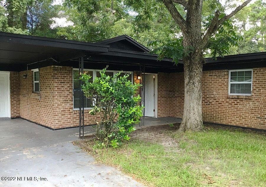 1st image of 6718 W Gaspar Cir