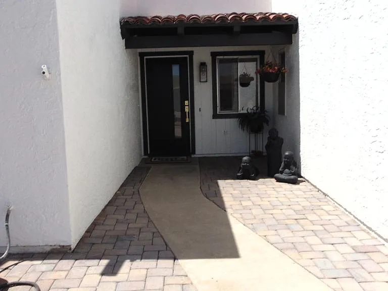 831 W Paseo Del Prado — Photo 2