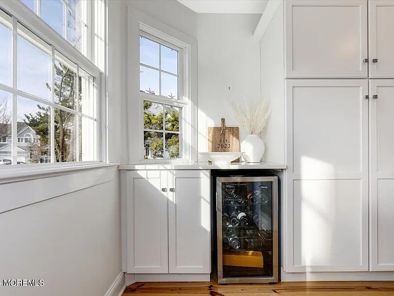 108 Glimmer Glass Cir — Photo 9
