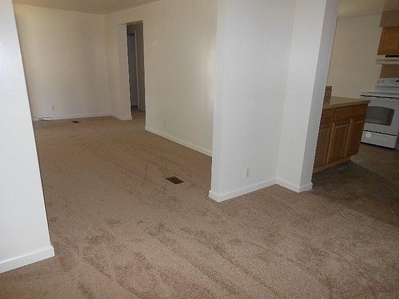 5th image of 1066 Piney Marsh Ct
