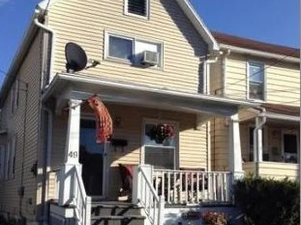 49 E Newport St, Nanticoke, PA 18634