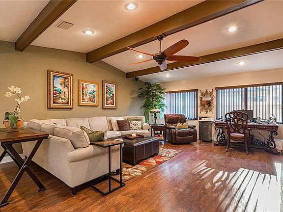 3rd image of 11706 Rolling Oaks Ln