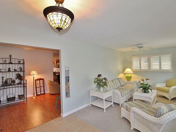 2nd image of 920A-B-D Ocean Ave #C