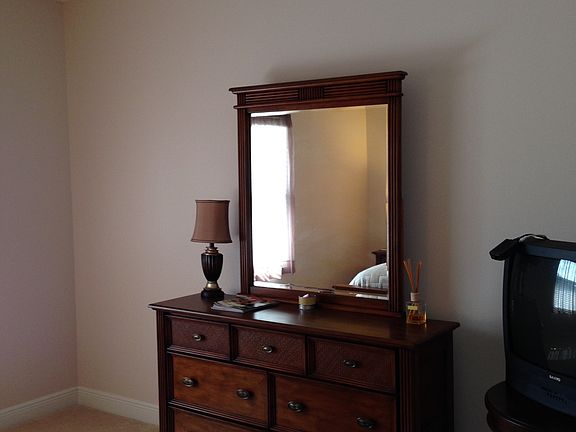 Queen Bedroom