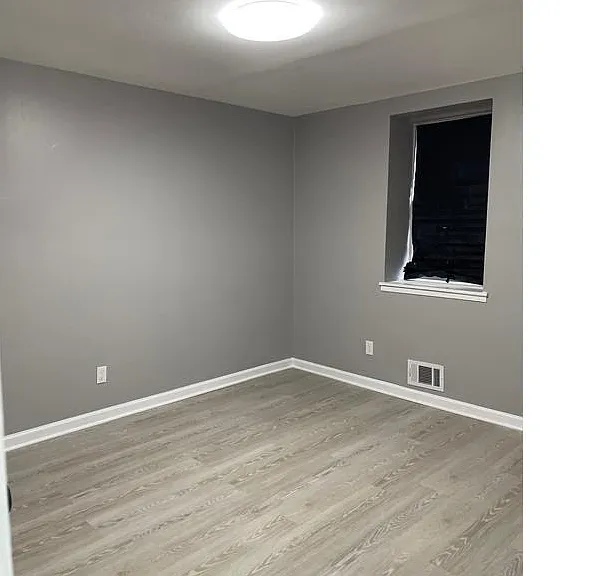 2099 Codd Ave — Photo 9