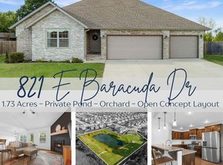 821 E Baracuda Dr, Nixa, MO 65714