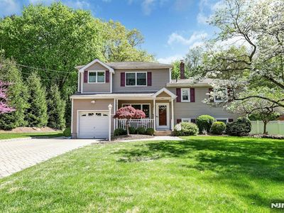 637 Aster Lane, River Vale, NJ, 07675