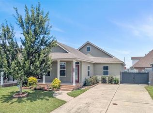 4005 School Dr, Marrero, LA 70072