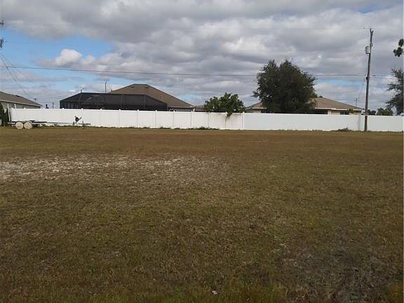 2nd image of 435 NW 15th St