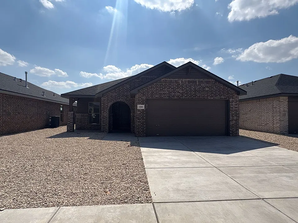1203 Cottonwood Ave
