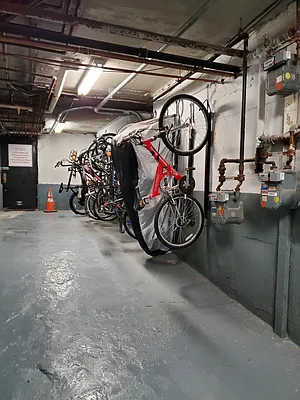 Rented by R New York | media 13