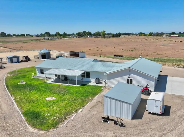 29492 Farmway Rd, Caldwell, ID 83607