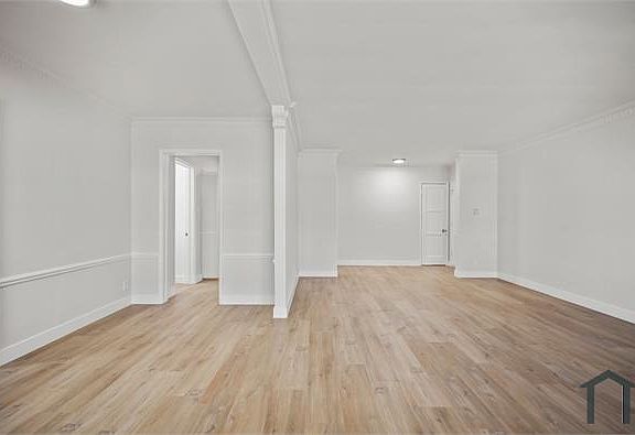 2nd image of 7706 Hollywood Blvd APT 4