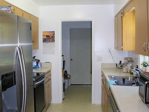 5th image of 12102 NW 148th Pl