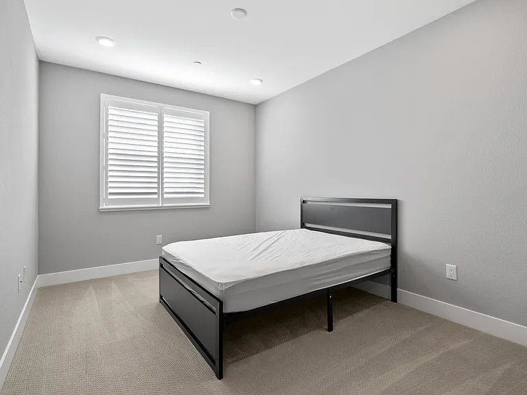 1048 Monroe St #321 — Photo 13