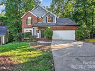 9238 Heritage Woods Pl, Charlotte, NC 28269