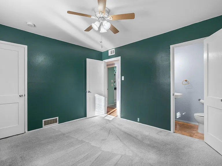 1060 Uvalda St — Photo 17