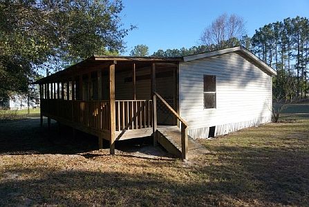 5th image of 429 SW Lamboy Cir