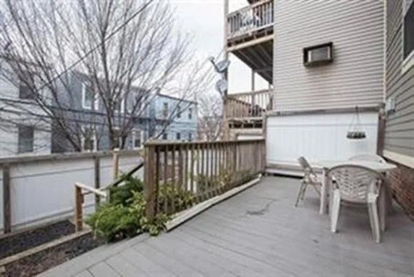 296 Meridian St #1 — Photo 6