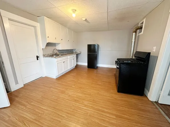 113 Spruce Street, 113 Spruce St APT 3L, Leominster, MA 01453