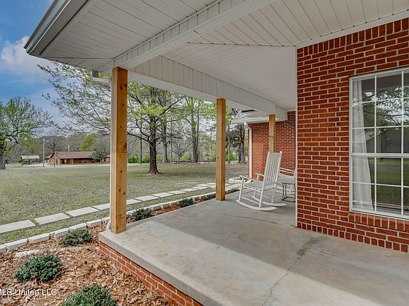 3rd image of 5122 Lilly Rd