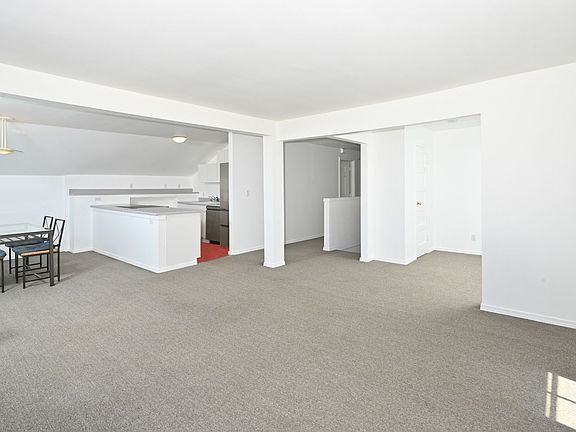 4th image of 1942 Harvard Ave E APT 3