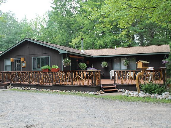 2nd image of 10785 Park Dr