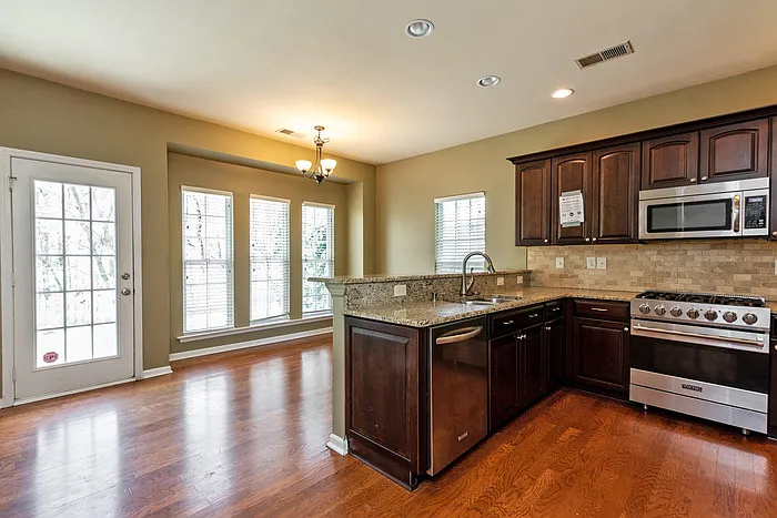 3601 Straussburg Woods Ln — Photo 17