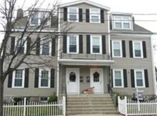 138 Robbins St UNIT 4, Waltham, MA 02453