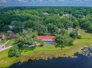 8235 Angela Ct, Zephyrhills, FL 33541