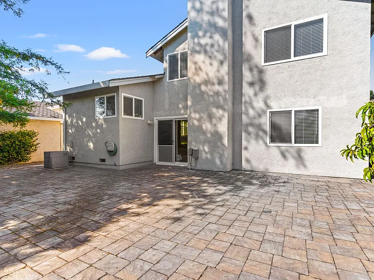 2844 Sombrero Cir — Photo 31