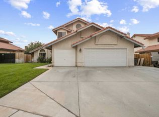 37817 52nd St E, Palmdale, CA 93552